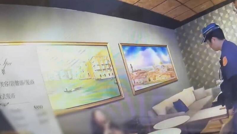 不滿連續三天播放佛經 前員工與店員互告衝突升級