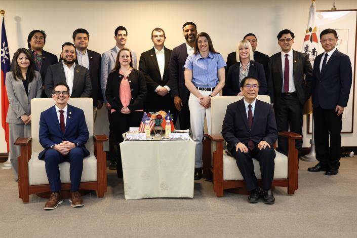 美國青年議員首訪台南 探索歷史文化與半導體奇蹟