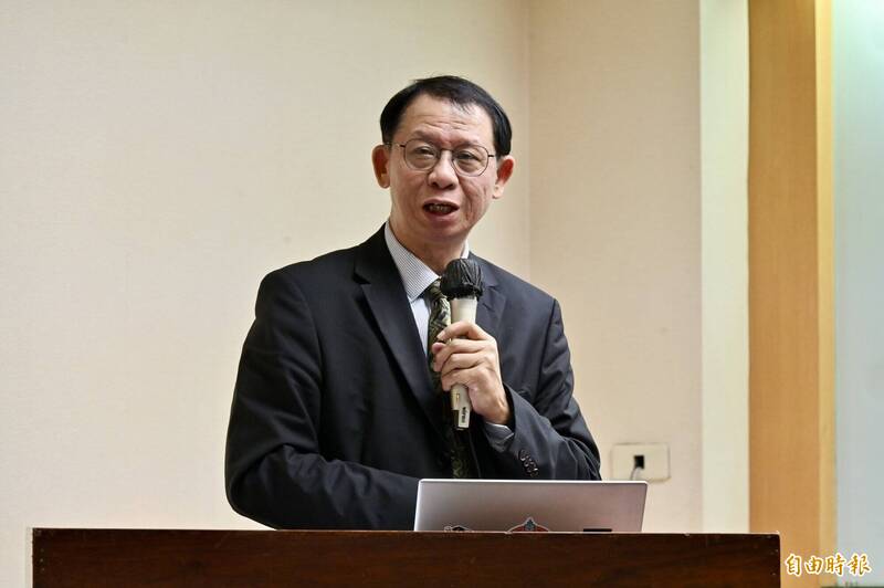 柯文哲遭判刑 學者:無助拉攏中間選民但有利藍白合