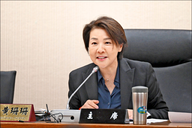 鍾佳濱︰徐春鶯案 恐致民眾黨解散