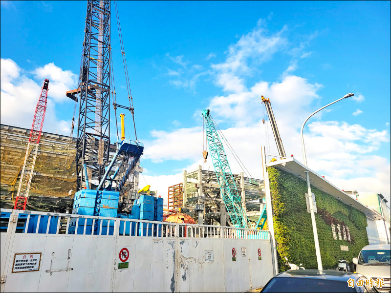 鼎越申請取消容獎「還在補件」 議員批以拖待變