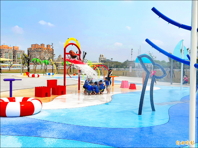 斗六人文親水公園啟用 串連膨鼠森林公園