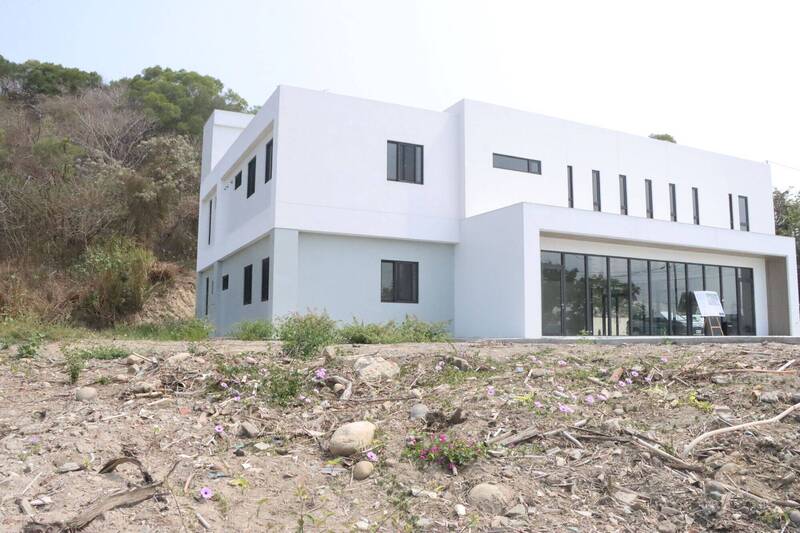 苗栗山腳活動中心、錦山公園護岸受損 縣府勘查允協助