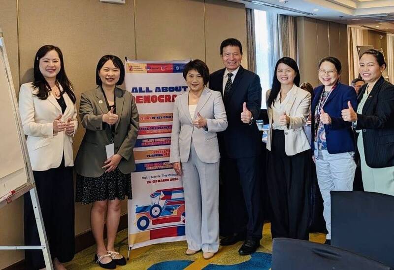 團結就是超能力!范雲赴馬尼拉演說 號召各國「民主超人」攜手抗中