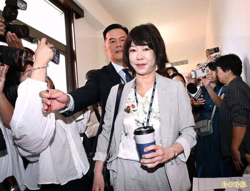 顏慧欣辭呈何時批准? 知情人士:卓揆3月初口頭准辭