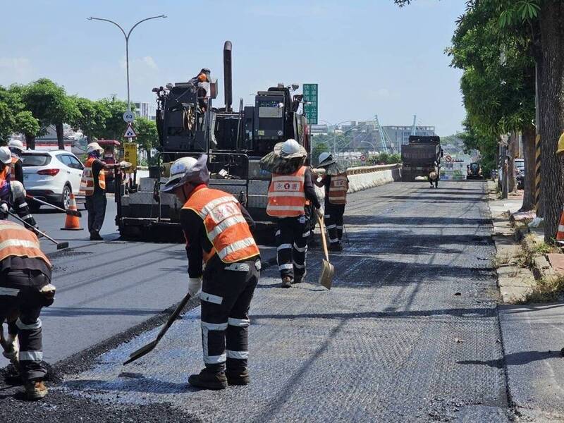 中東戰火導致瀝青缺料 台中:4月備料無虞 燙平、修補道路優先