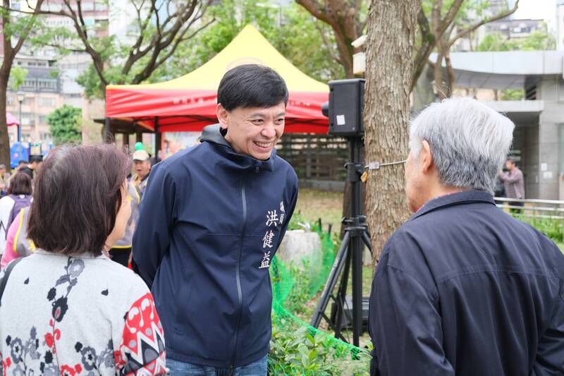 洪健益:藍態度分歧非因白 而是親中、反親中鬥爭