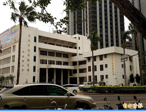 憂鬱女美容燙傷臉拒就醫、終尋短亡 衛生局：先傾聽、理解