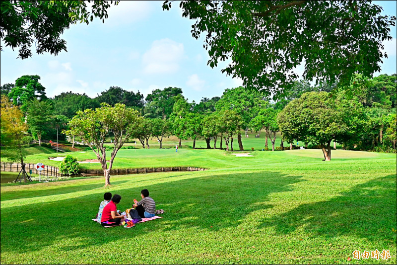 冬日遊樂園、果嶺公園 獲74%滿意度