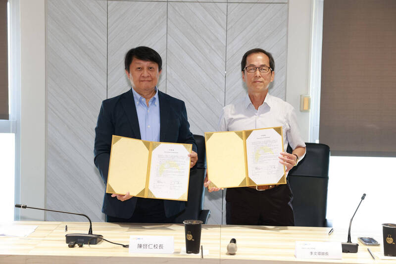 推動「高雄學」深化在地文化 高大與高雄史博館簽MOU