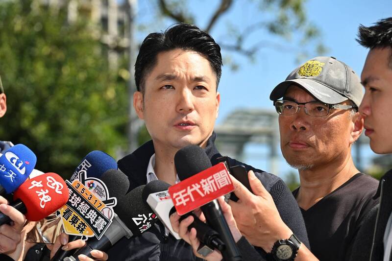 盧秀燕拋軍購預算區間 蔣萬安未表態仍稱挺國防