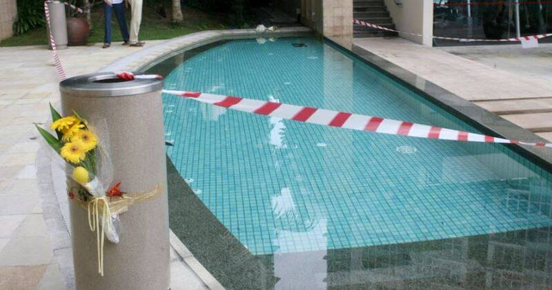 3歲童遭泳池排水孔吸住 「整段小腸被撕出體外」