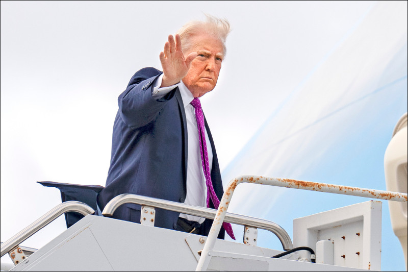 美官員︰川普考慮奪伊朗近千磅鈾