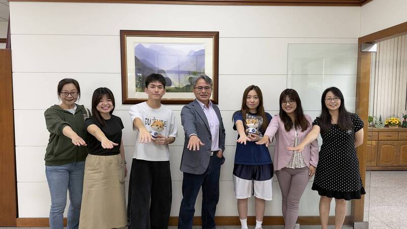 陽明交大附中學生個申一階亮眼 2學生錄取國際頂尖大學