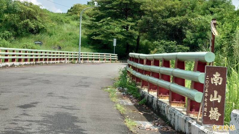 促進會籲完整保存南山公墓文化地景 批市府急推遷葬作業