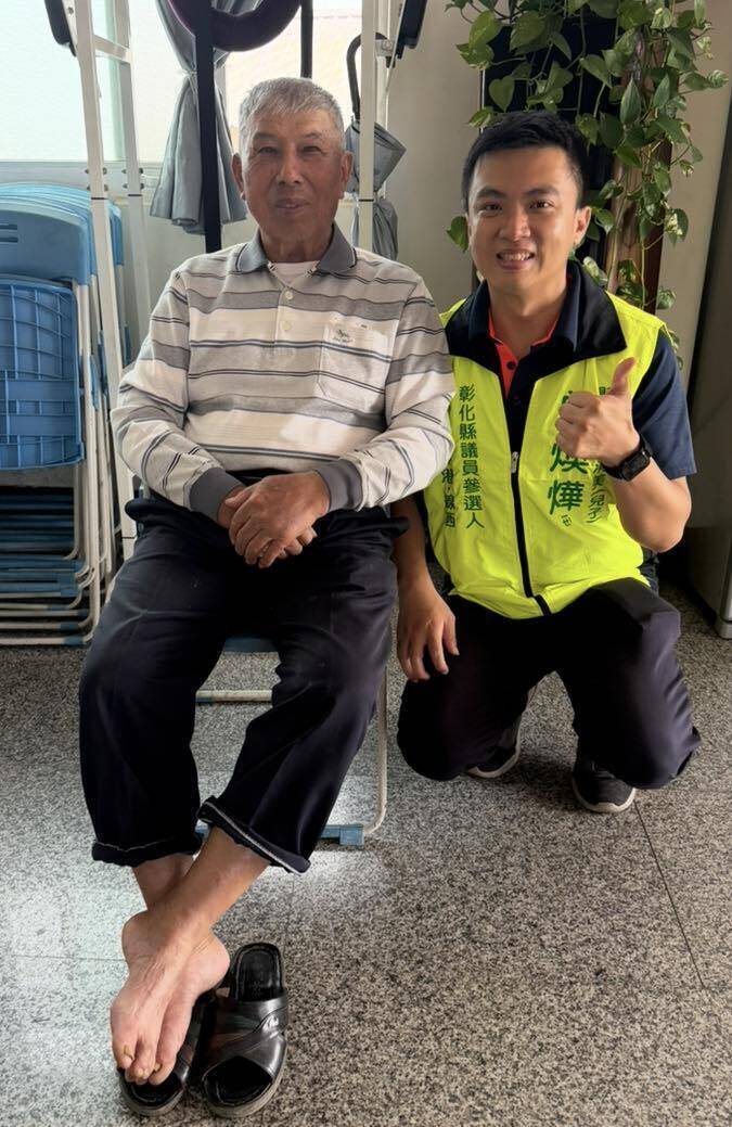 超神！88歲阿公黃冬焜以「10個聖杯」當選爐主霸氣喊「辦桌啦」！