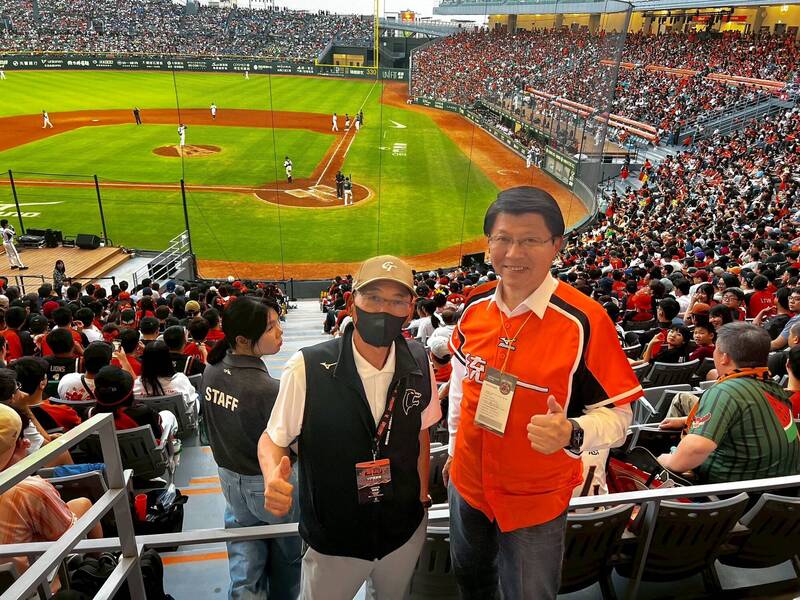 一生只監督你一人!謝龍介為「這件事」向賴清德致謝