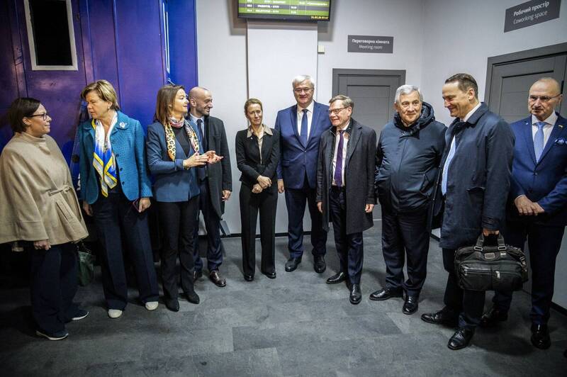 歐盟外長會議基輔登場 重申援烏與追究俄國責任