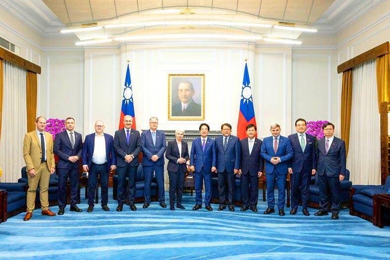 《TAIPEI TIMES》 EU opposes use of force in Taiwan Strait: MEP