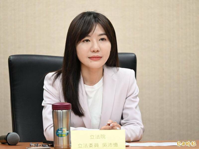 鄭麗文4月7日訪中 吳沛憶:言論自由日拜見獨裁