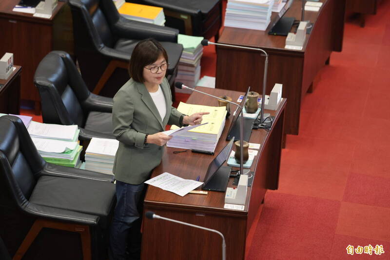 學童遭巴頭、踹腳多處傷!高雄特教師被爆不當管教 僅記1申誡