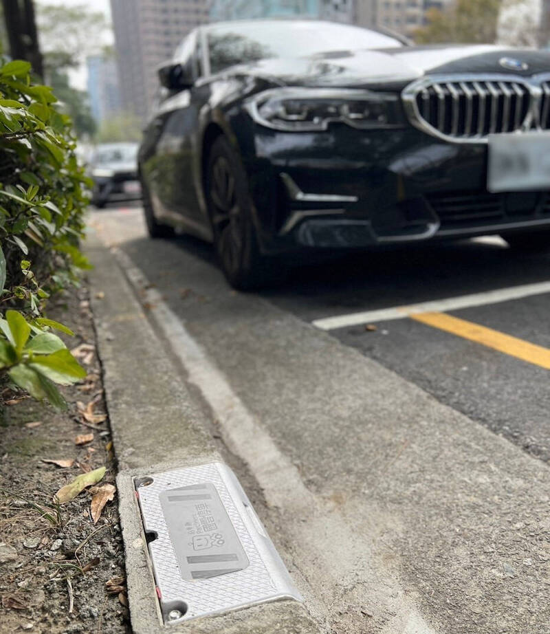 台中智慧停車格破萬 即時找車位、無紙化繳費一站完成