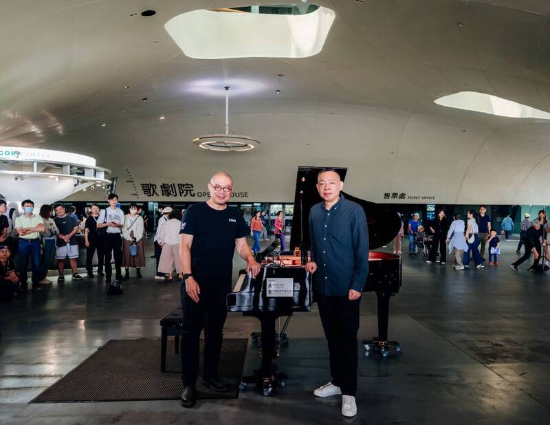 衛武營新舊「公共鋼琴」交接 展現「眾人的藝術中心」文化平權使命