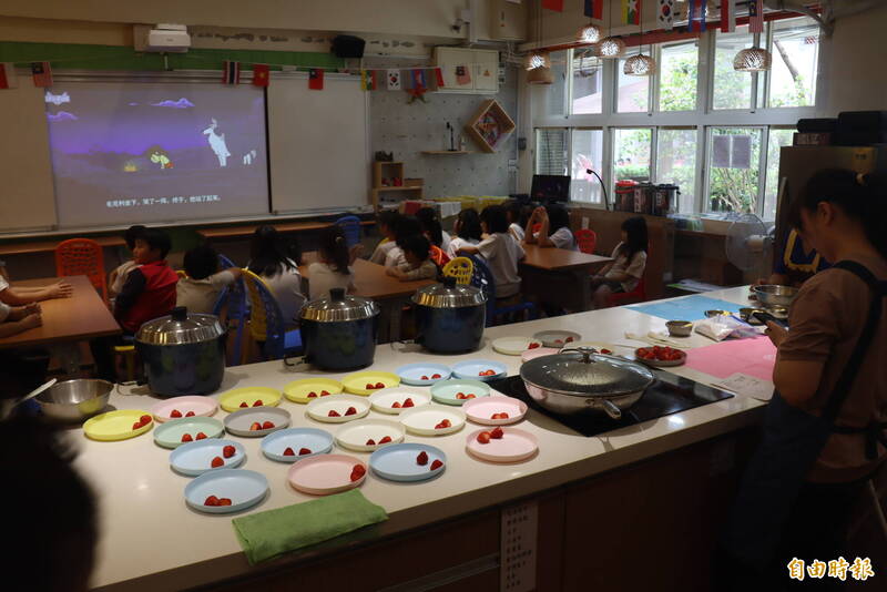 秀朗國小新住民「東協廚房」 從飲食出發理解異國文化