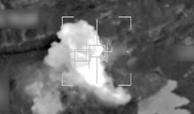 挖山躲起來也沒用！美軍曝鑽地彈精準炸翻伊朗地下設施震撼畫面