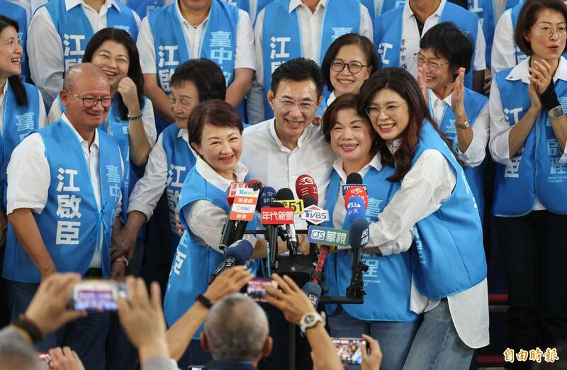 「3姊包圍」被虧壓力大 江啟臣神回一句全場笑翻