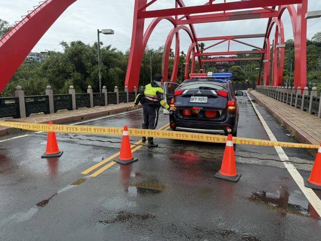 竹縣山區強降雨  北埔鄉南埔村「百分橋」一度預防性封橋