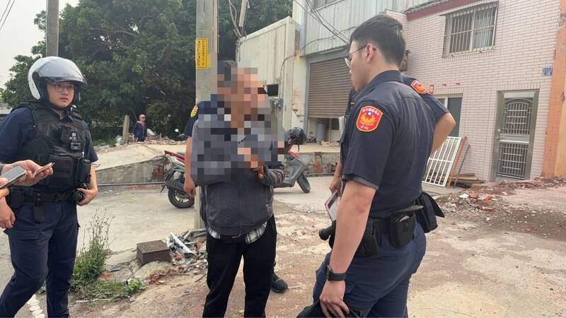 鹿港毒駕男子因闖紅燈遭警車鳴笛躲避，衝撞老婦逃逸，警方在5小時後在男子友人住處附近逮人。（民眾提供）