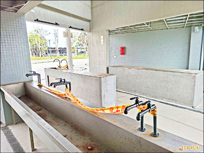 《完工不到一年》海山漁港直銷站荒廢 高虹安挨批忽視香山