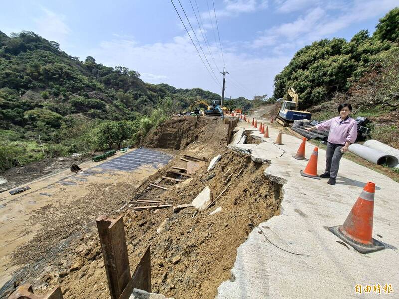 台中大雨猛灌 霧峰暗坑巷便道又被沖毀