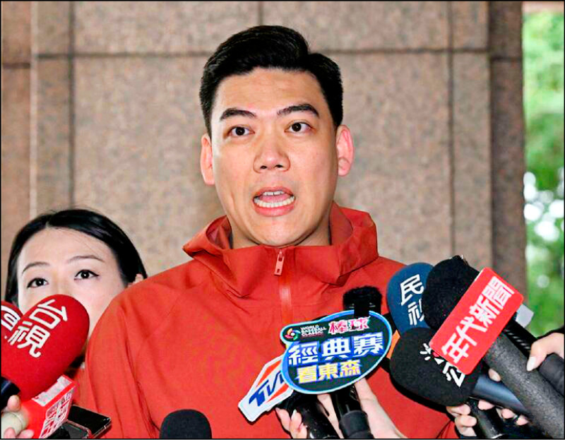 參加議員初選 屢被指控出賣同志 賴苡任揚言公開幽靈連署案所有筆錄