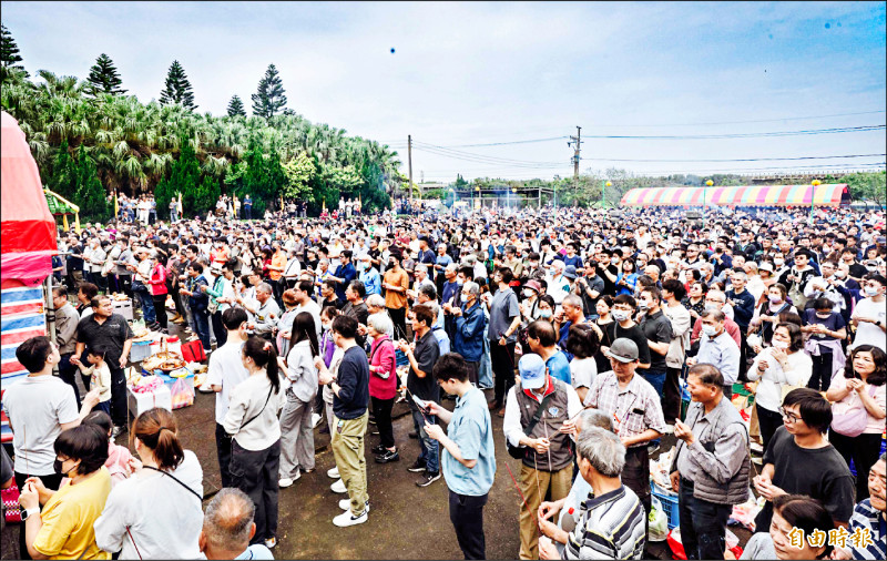 桃園新屋葉五美宗族 清明8千人掃墓