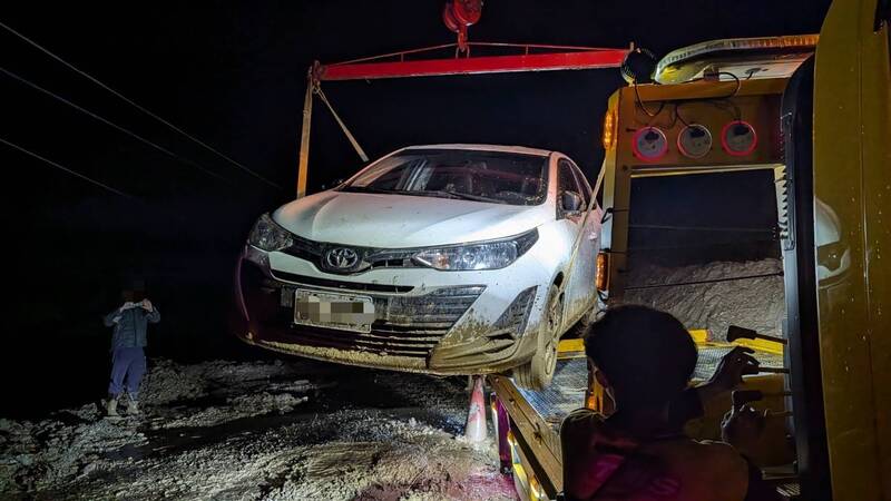 以色列夫妻中橫遇土石流獲救 大讚台灣警察是旅途守護者