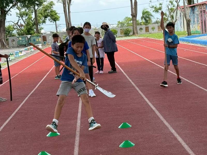 從源頭預防偏差 南市投入多元課程強化校園反毒