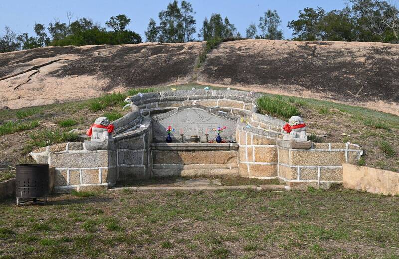 金門四大風水名穴「陳顯墓」遭破壞 警調閱監視器全力緝凶