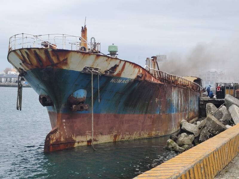 報廢走私貨船合茂輪 傳出切割不慎失火