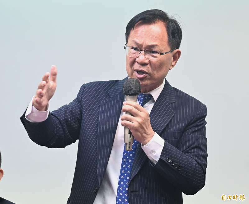 張啓楷稱若當選聘柯文哲為市政顧問  網傻眼：教騎飛輪收錢？