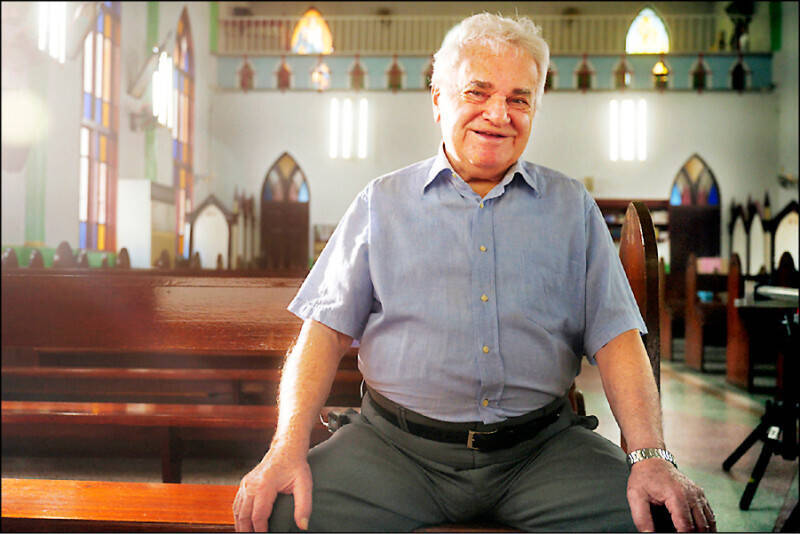 40年前手寫信超美！游錫堃悼念秘克琳神父 往來信件透露2人情誼