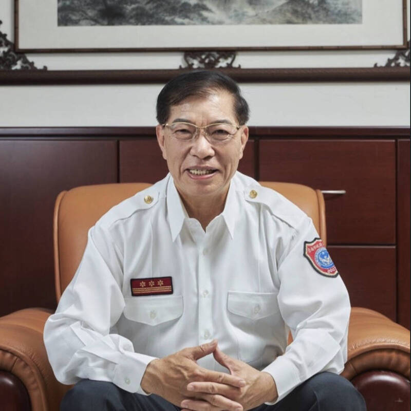 南市前消防局長李明峯涉收賄150萬交保 女密友100萬交保