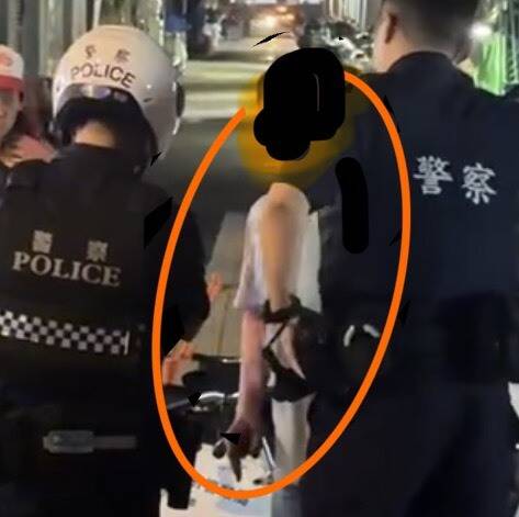 酒醉騎單車遭攔查 男酒測超標簽罰單失控叫罵 支援警力到場壓制