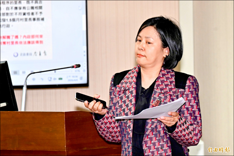 李貞秀續唱「質詢」獨角戲