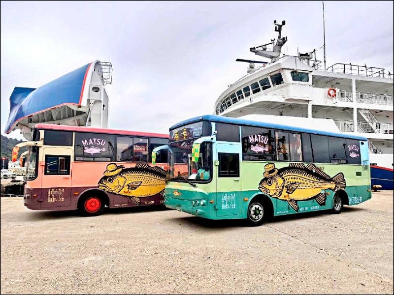 馬祖「黃魚公車」跨海 應援「粉紅超跑」進香