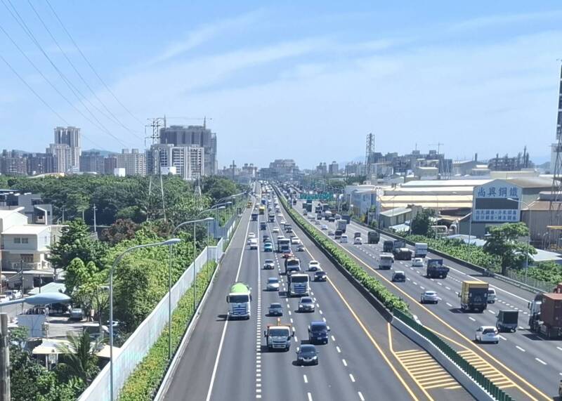 增設岡山第二交流道工程終於決標。（資料照）