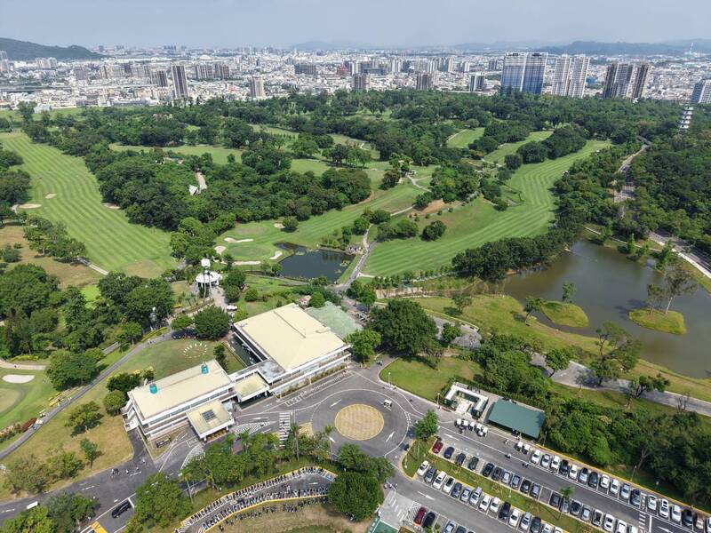 高雄果嶺公園人氣高、設施不足?高市工務局長:若有需要可加公廁