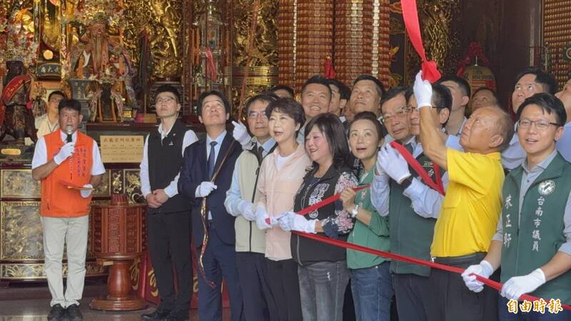 賴清德台南武龍宮揭匾談「加薪」 鼓勵從事職業軍人