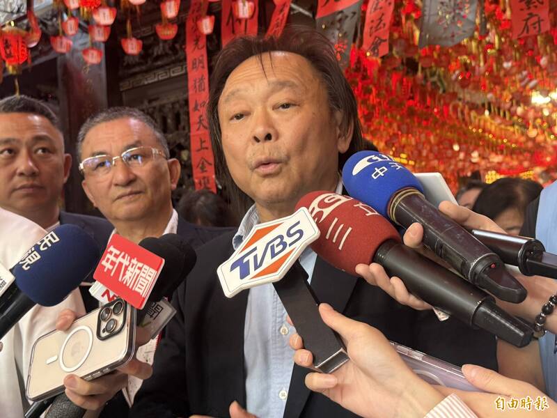 沈伯洋自爆家族是五分埔地主 王世堅讚:跟台北市淵源很深